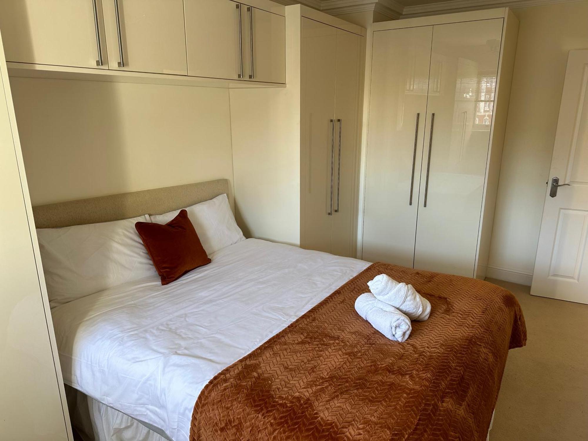 Lx Russell Square Apartments London Bagian luar foto