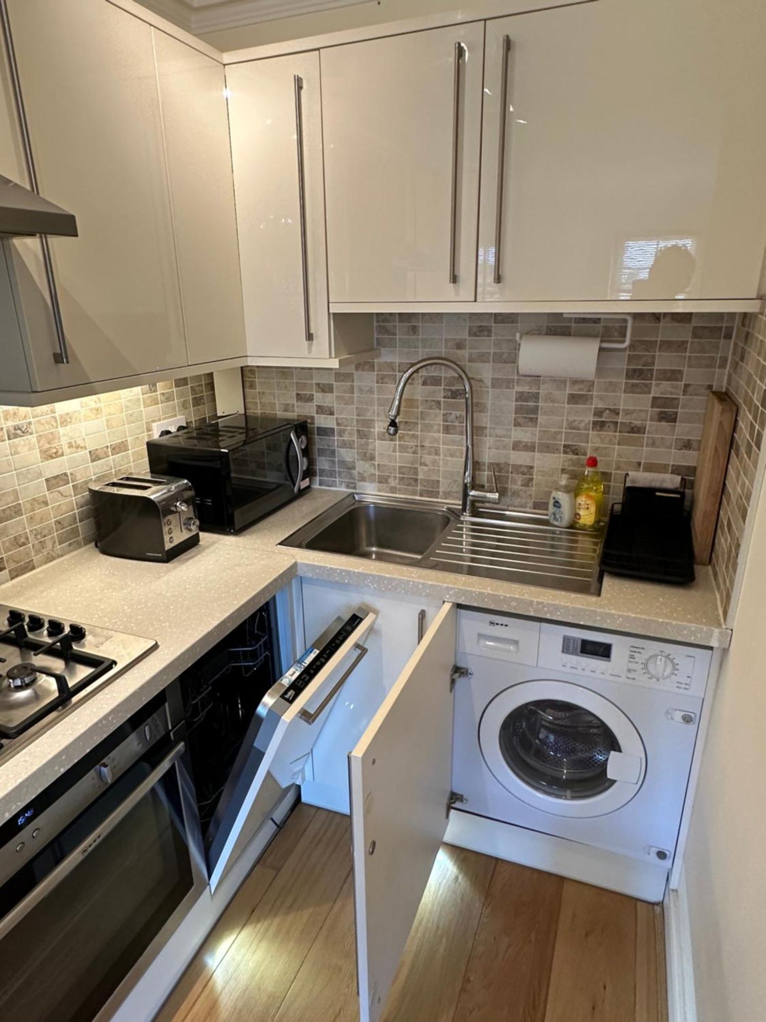 Lx Russell Square Apartments London Bagian luar foto